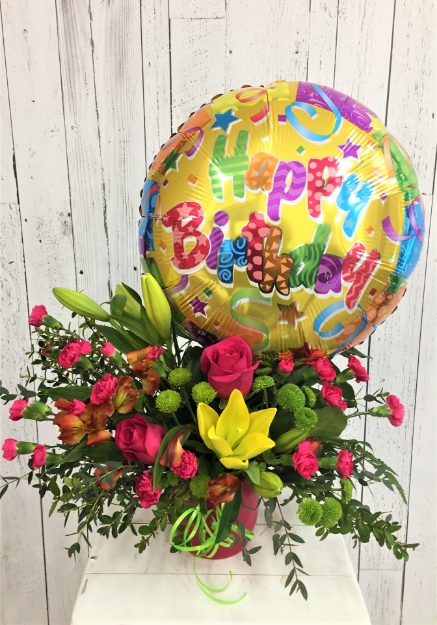 Picture of Birthday Bouquet with Balloon 