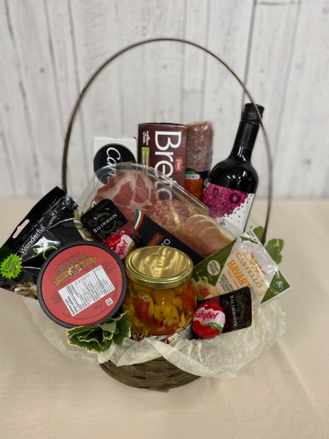 Picture of Charcuterie Basket with Red Wine 
