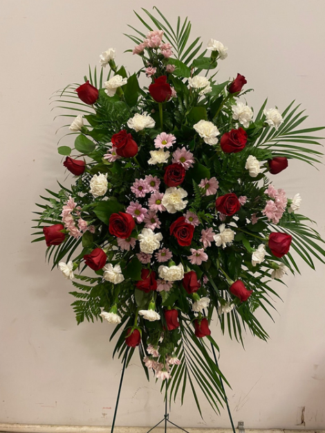 Picture of Medium Standing Spray With Mixed Flowers 